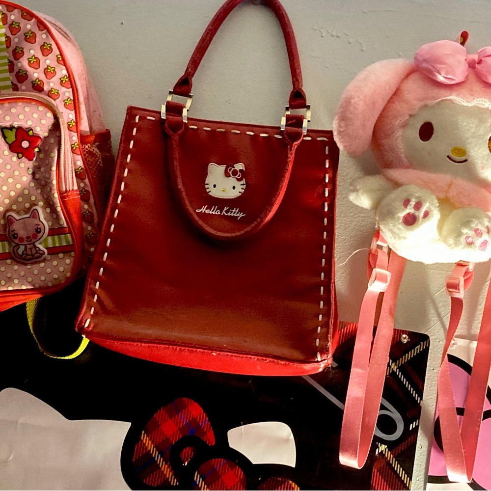 vintage hello kitty red leather bag 💌